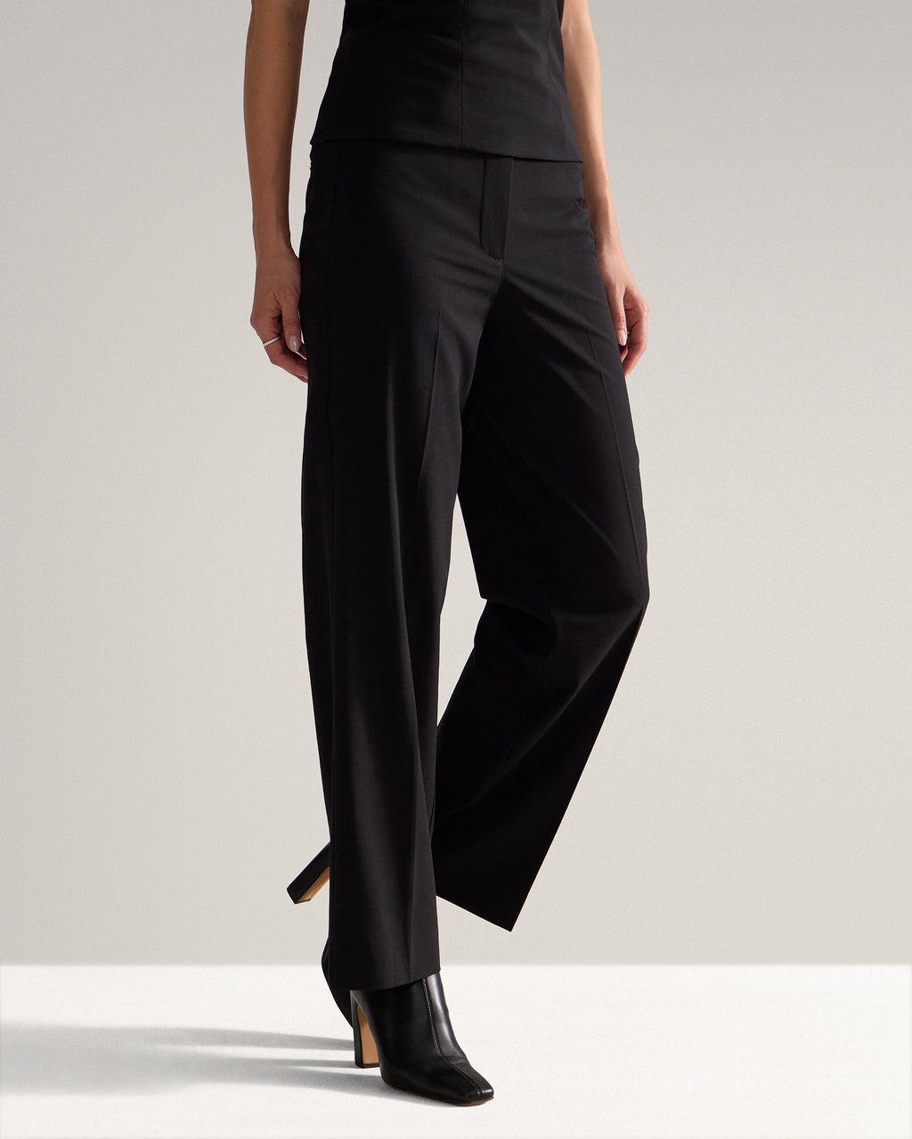 Women's Executive Straight Leg Tailored Pant